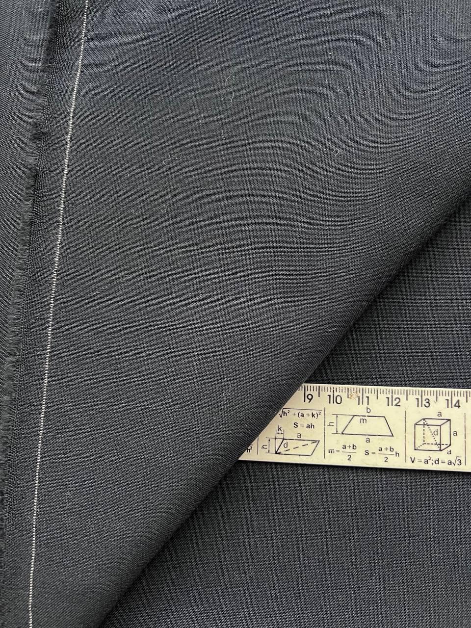 Wool blend suiting, grey, piece 1.55 × 1.25 m, A0073